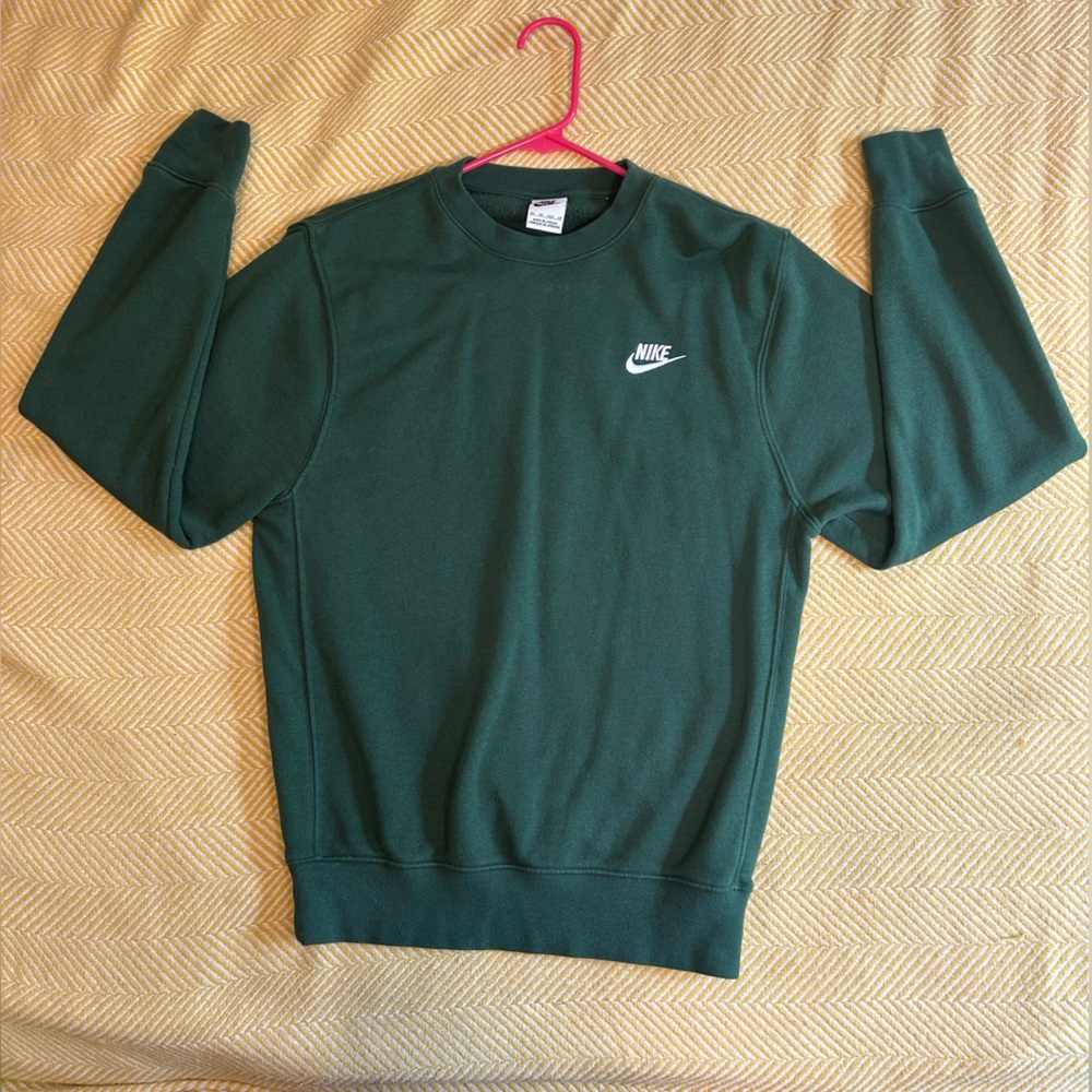 Nike Green Skirt for Versatile Style